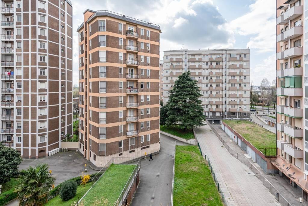 Green Oasis In Milan - Apartment Free Wifi - Policlinico San Donato - San Donato Milanese Εξωτερικό φωτογραφία